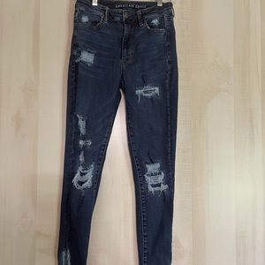 AE distressed super high rise jeggings, size 6
